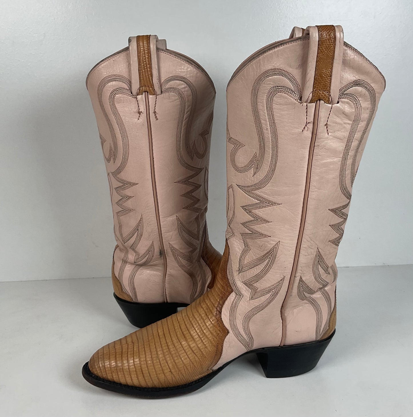 Vintage Larry Mahan Teju Lizard Cowgirl Boots | Peach | 1980s | Women’s 6 B