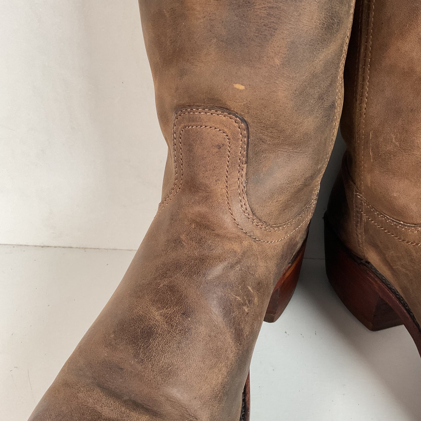Frye Men’s Cavalry Square Toe Pull On Boots 10 M Distressed Style Recrafted