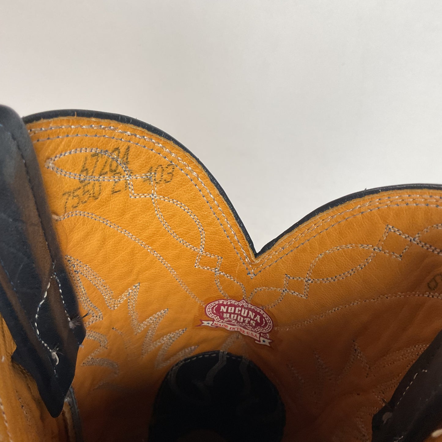 Vintage Nocona Deertan Cowboy Boots | USA Made | Blue | Men’s 6 B | Women’s 7