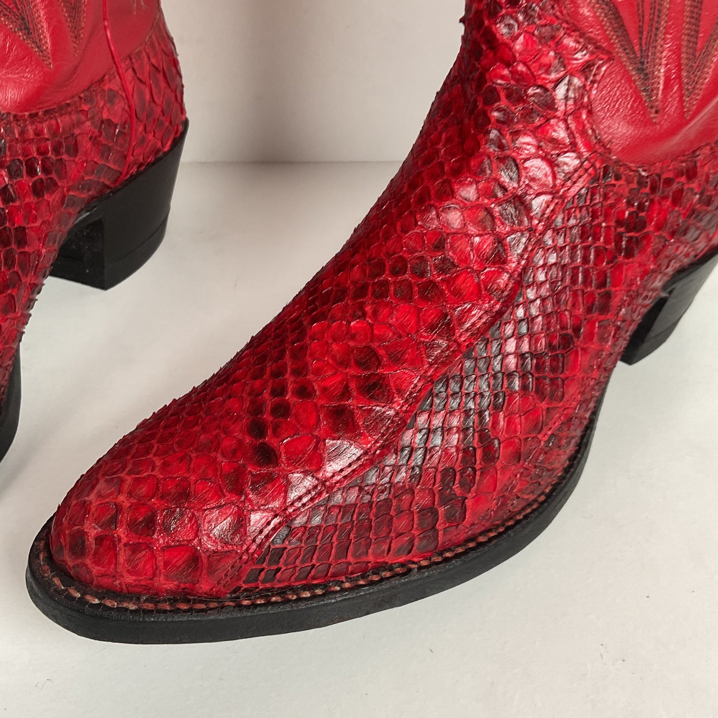 Vintage Justin Python Snakeskin Cowboy Boots | USA Made | Red | Men’s 8.5 D