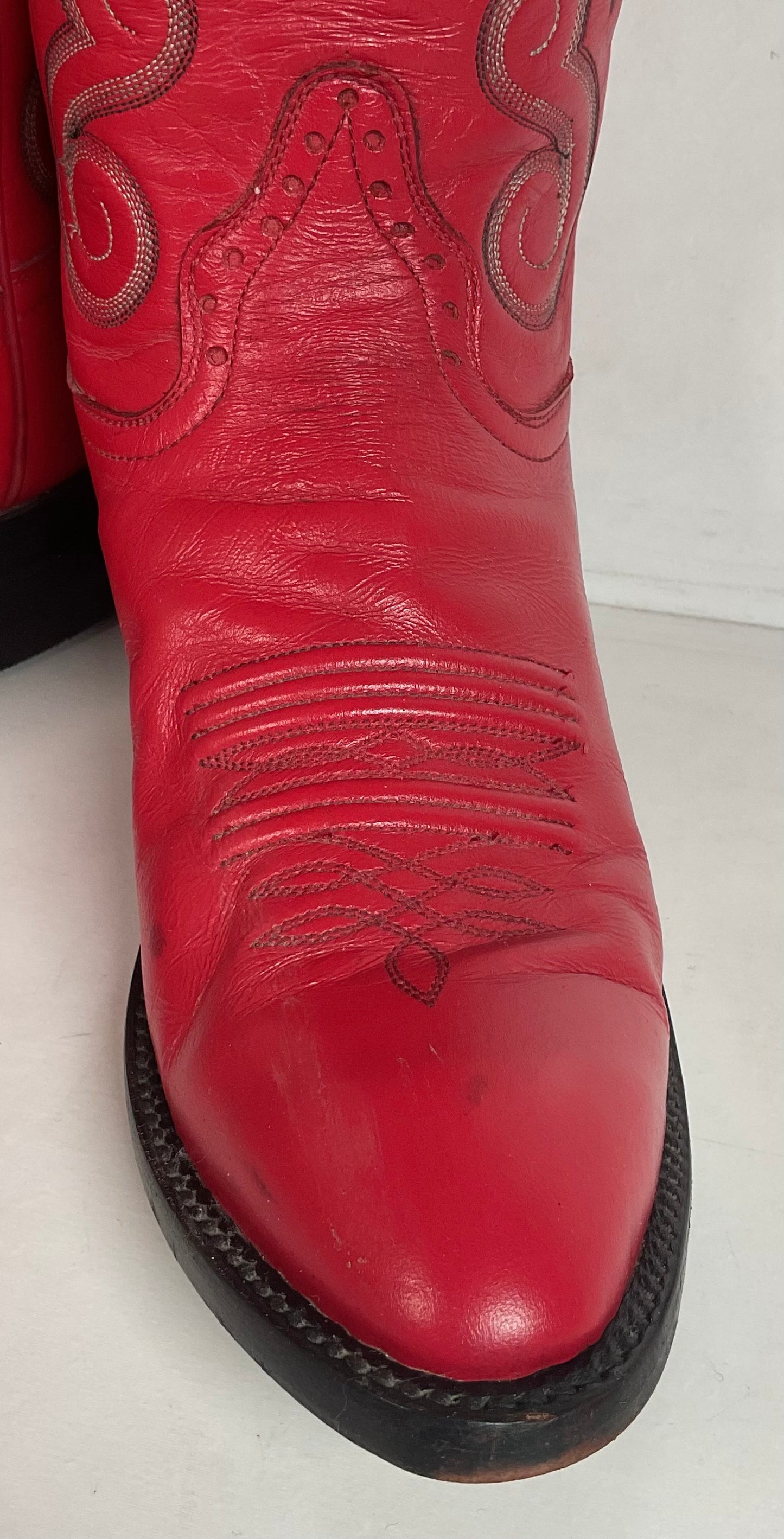Honcho Custom Ruby Red Cowgirl Boots 8 A USA Made Scallop Top