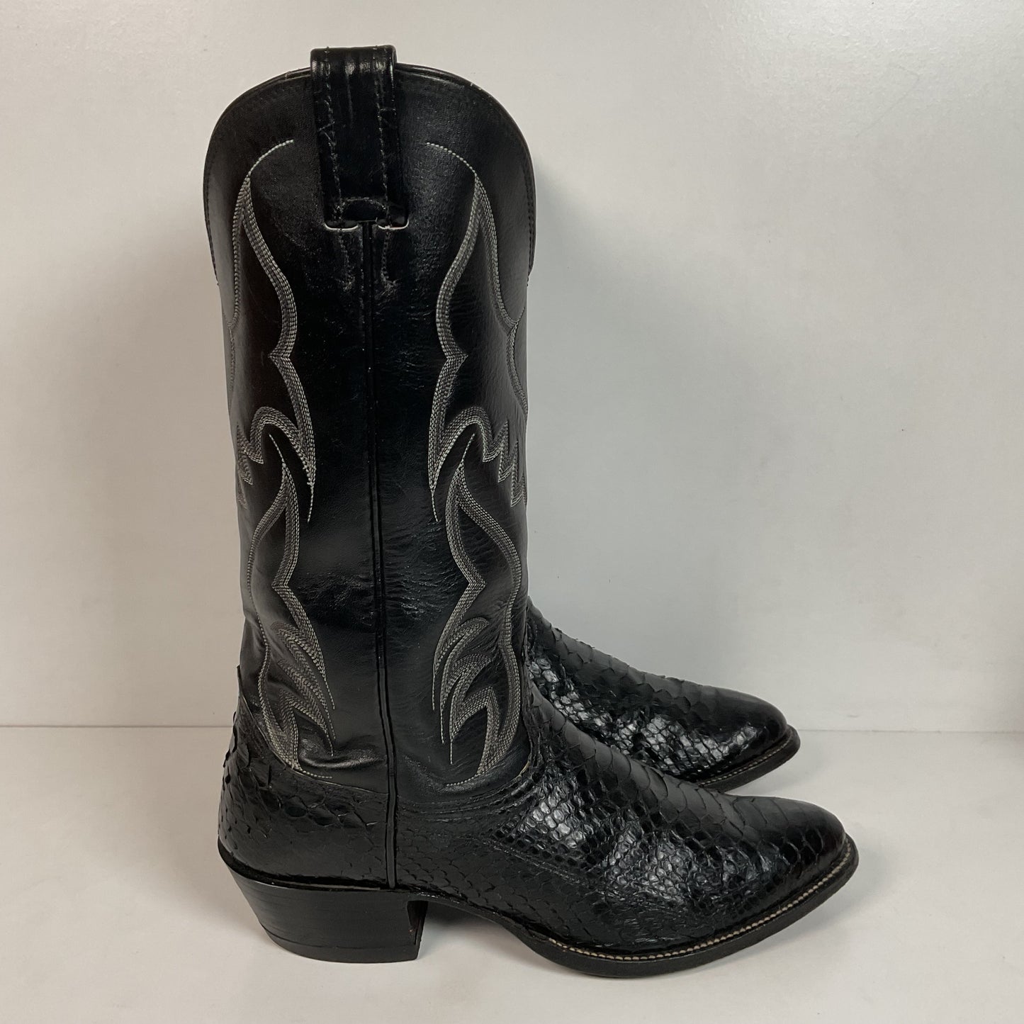 Vintage Nocona Black Boa Snakeskin Cowboy Boots 9 D Old Black Label Back Cut