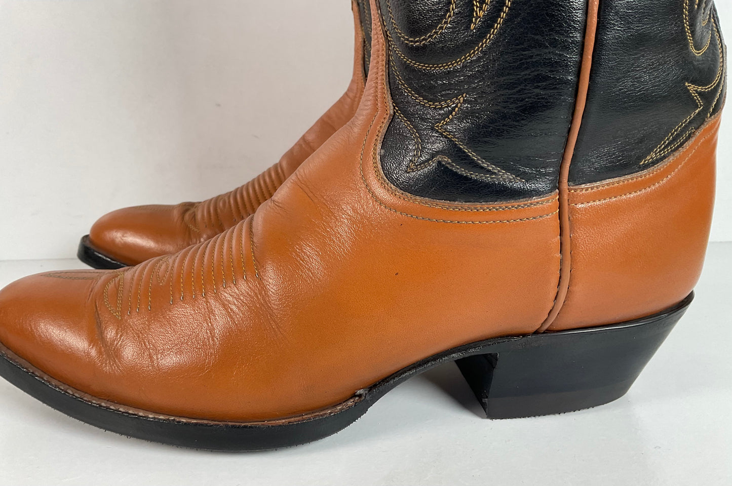 Vintage 60s Tony Lama Longhorn Cowboy Boots Men’s 8.5 | Women’s 10 Gold Label