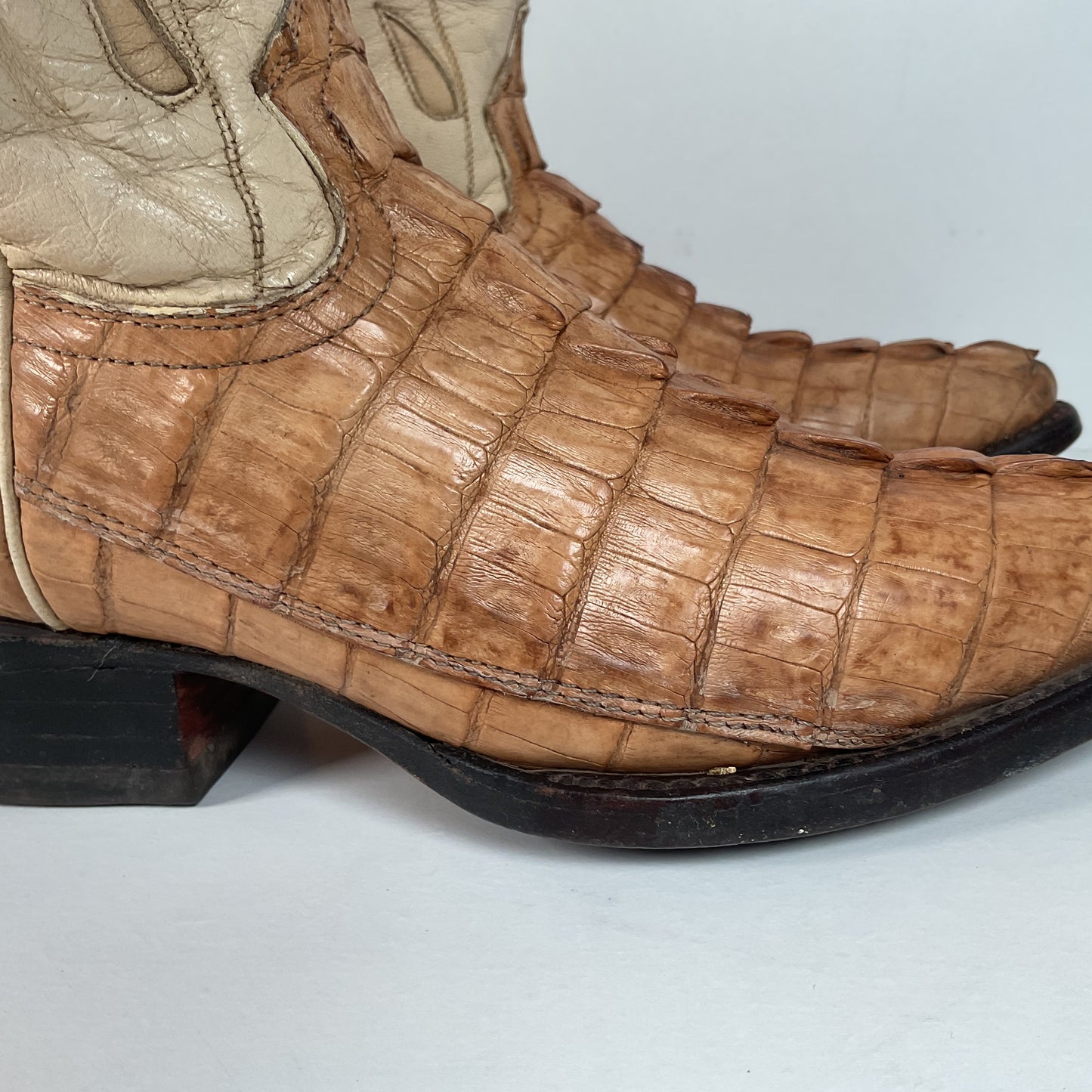 Cuadra Butterfly Cowgirl Boots | Caiman Tail | Tooled Inlays | Women’s 6.5